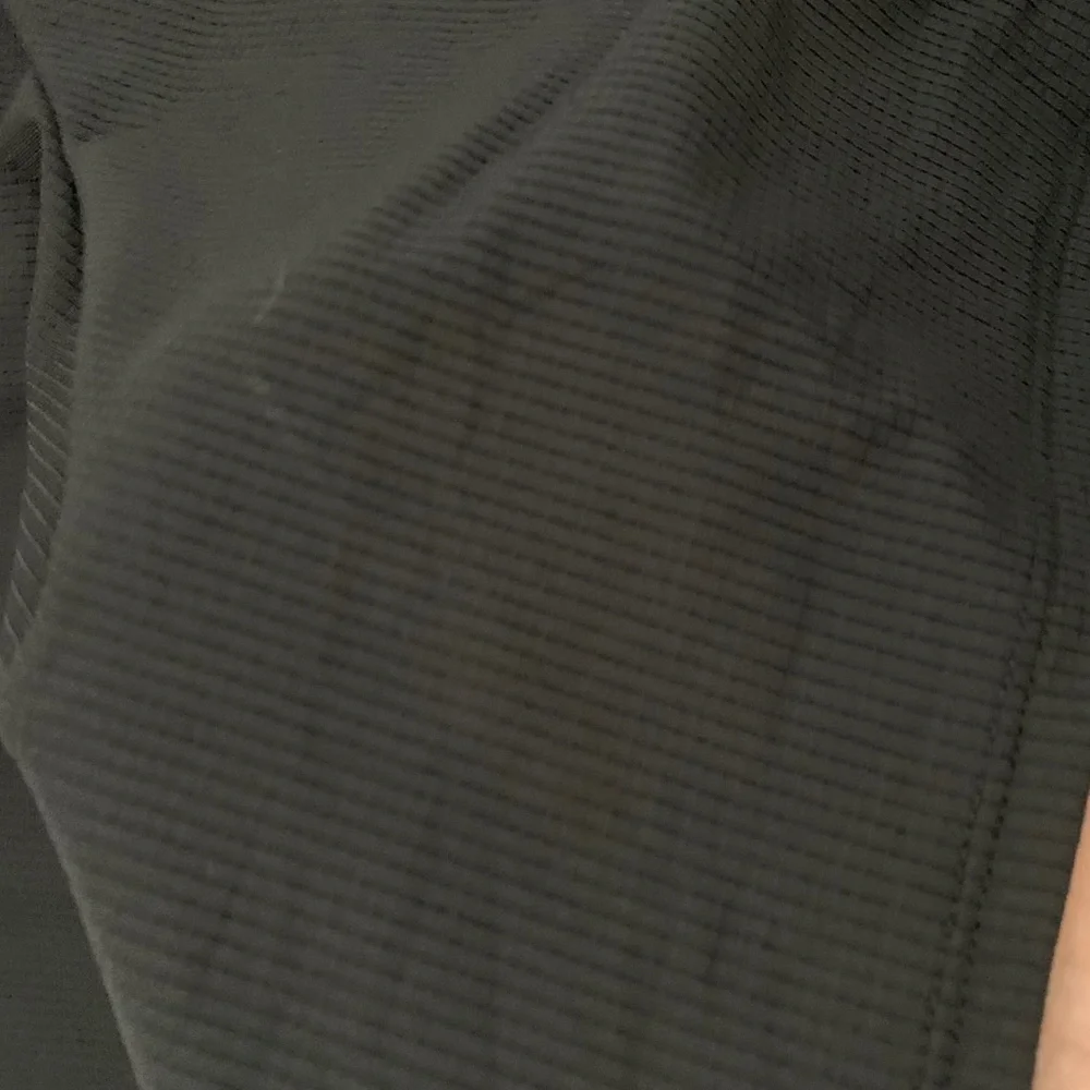 🛍HOST PICK 🛍 - Fabletics Blk Razor Tank - medium - Picture 7 of 8